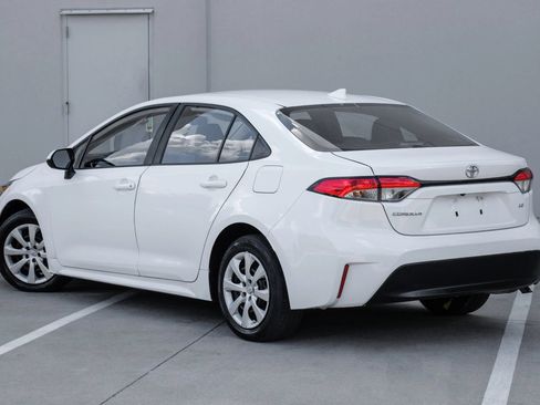 Used 2023 Toyota Corolla LE FWD image 15