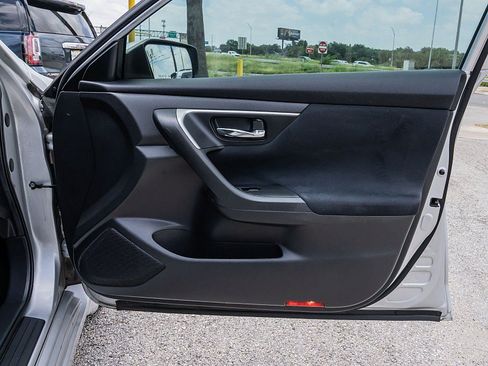 Used 2015 Nissan Altima 2.5 S w/ Power Driver Seat Package FWD image 12