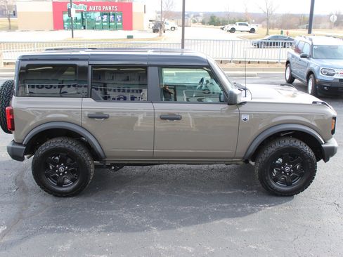 New 2025 Ford Bronco Big Bend AWD/4WD image 9