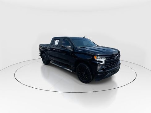 Used 2023 Chevrolet Silverado 1500 RST RWD image 2