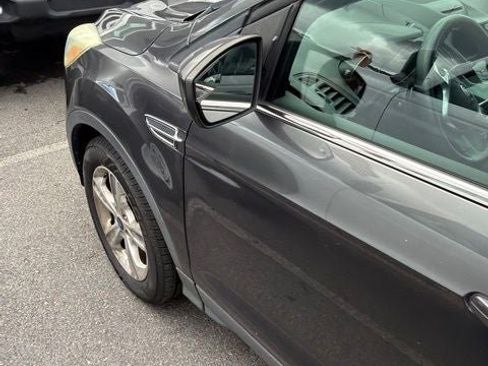 Used 2016 Ford Escape SE w/ Equipment Group 201A AWD/4WD image 12