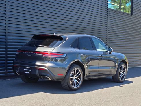 Certified 2025 Porsche Macan w/ Premium Package Plus AWD/4WD image 8