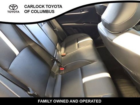 Used 2025 Toyota Camry SE w/ Convenience Package image 16