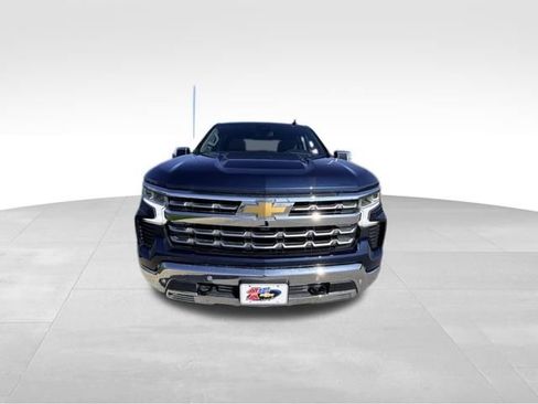 Used 2022 Chevrolet Silverado 1500 LTZ w/ LTZ Convenience Package II image 3