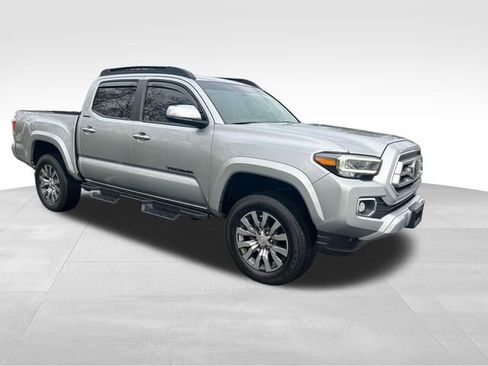 Used 2023 Toyota Tacoma Limited image 7