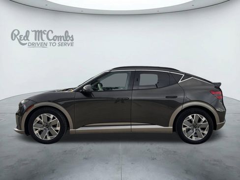 Used 2024 Genesis GV60 RWD image 2