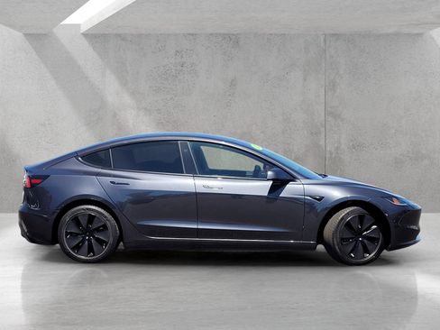 Used 2025 Tesla Model 3 Long Range RWD image 4