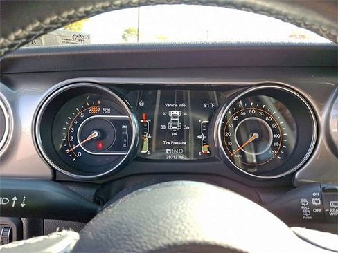 Used 2021 Jeep Wrangler Unlimited Sahara AWD/4WD image 23