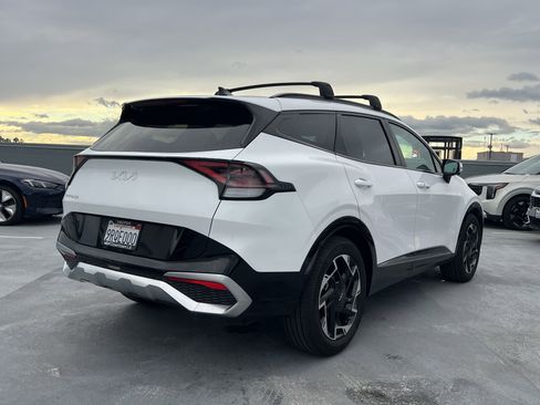 Certified 2024 Kia Sportage SX image 6