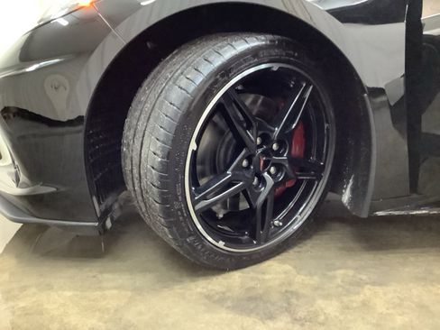 Used 2023 Chevrolet Corvette Stingray Premium Cpe w/ Z51 Performance Package RWD image 22