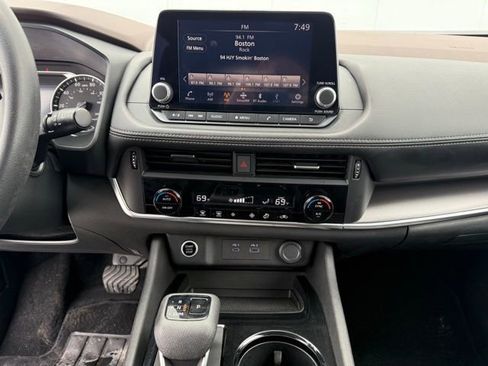 Certified 2023 Nissan Rogue SV image 14