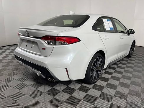 Used 2022 Toyota Corolla SE FWD image 11