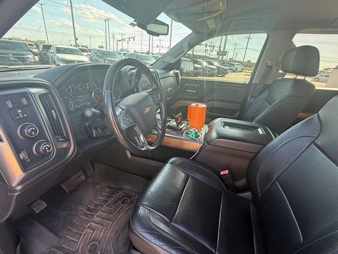 Used 2017 Chevrolet Silverado 1500 LTZ w/ Sport Package AWD/4WD image 10
