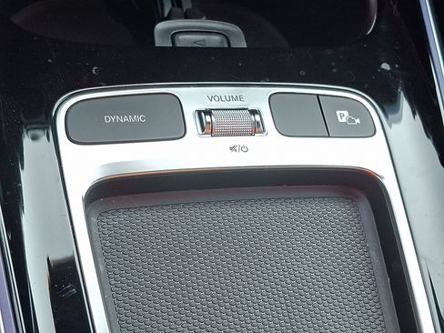 Certified 2024 Mercedes-Benz GLB 250 4MATIC image 24