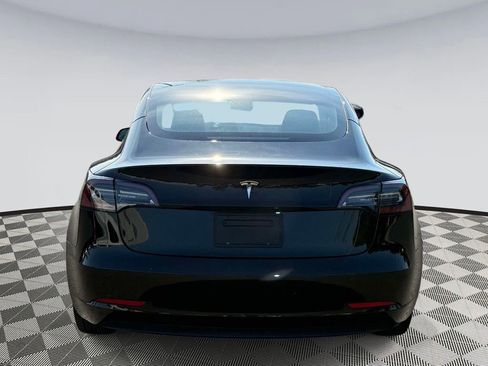 Used 2022 Tesla Model 3 RWD image 3