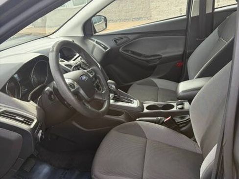 Used 2012 Ford Focus SE FWD image 10