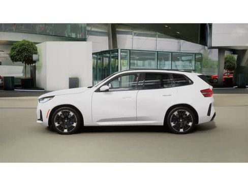 Used 2026 BMW X3 xDrive30 w/ Premium Package image 4