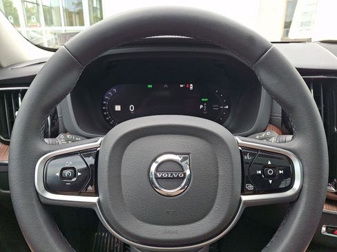 Certified 2023 Volvo XC60 T8 Ultimate w/ Climate Package AWD/4WD image 21