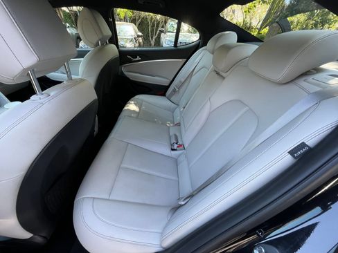 Used 2025 Genesis G70 2.5T AWD/4WD image 28
