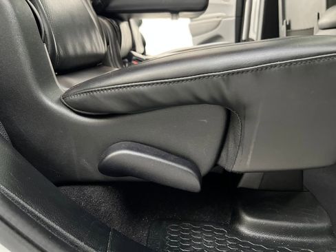 Used 2023 Dodge Durango GT image 19