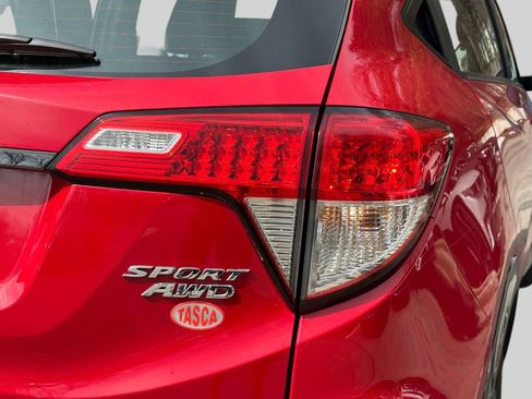 Used 2019 Honda HR-V Sport image 11