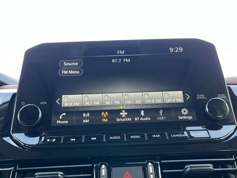 New 2025 Nissan Pathfinder Platinum image 8