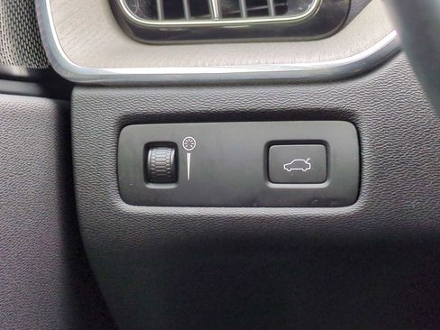 Used 2021 Volvo XC60 T5 Inscription image 40