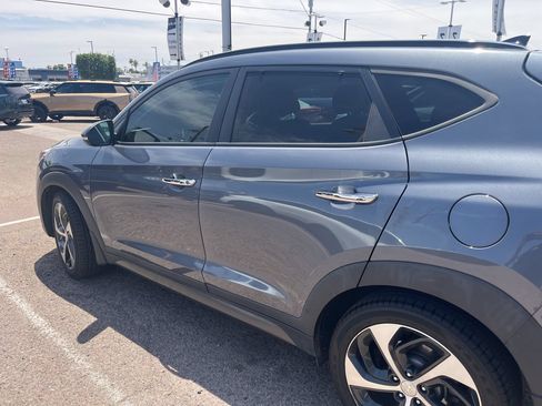 Used 2016 Hyundai Tucson Limited w/ Option Group 03 AWD/4WD image 13