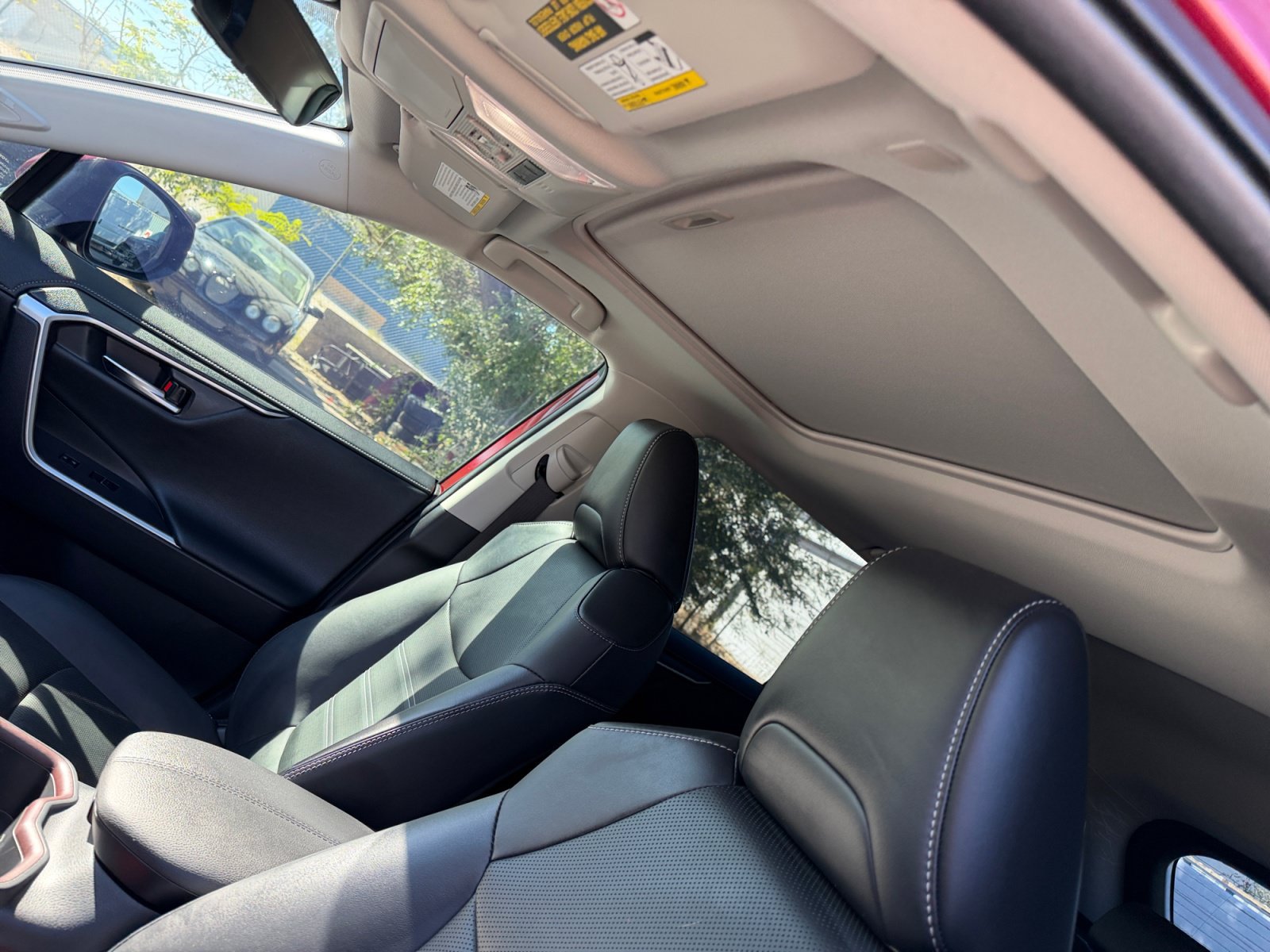 Used 2023 Toyota RAV4 Limited FWD image 20