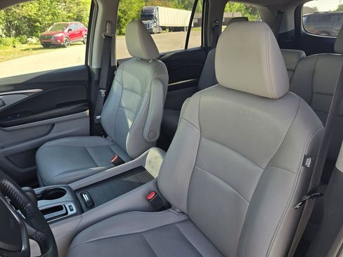 Used 2024 Chevrolet TrailBlazer RS w/ Driver Confidence Package FWD image 13