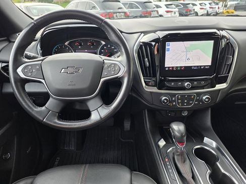 Used 2022 Chevrolet Traverse RS image 17