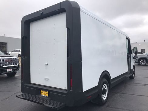 Used 2024 Chevrolet Brightdrop 600 w/ Commercial Equipment Package AWD/4WD image 10