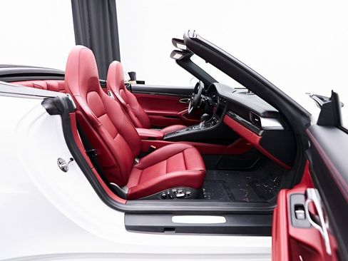 Used 2019 Porsche 911 Turbo S image 37