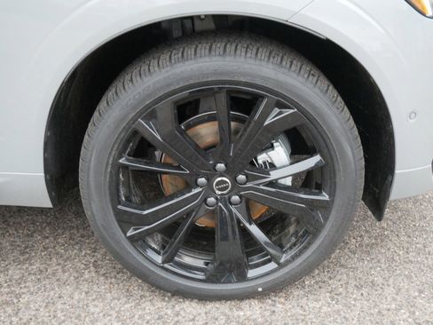 New 2026 Volvo XC60 B5 Ultra w/ Climate Package AWD/4WD image 4