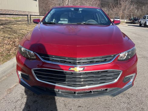 Used 2016 Chevrolet Malibu Hybrid image 2
