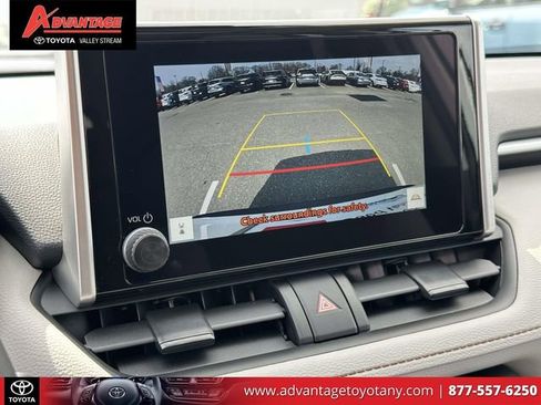 Used 2025 Toyota RAV4 XLE w/ Convenience Package image 33