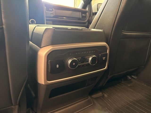 Used 2024 Ford Expedition Limited AWD/4WD image 23