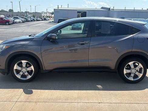Used 2016 Honda HR-V EX image 6