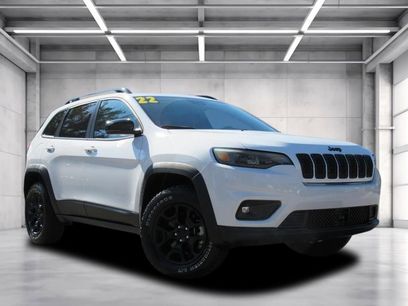 Used 2022 Jeep Cherokee Latitude w/ Sun & Sound Group