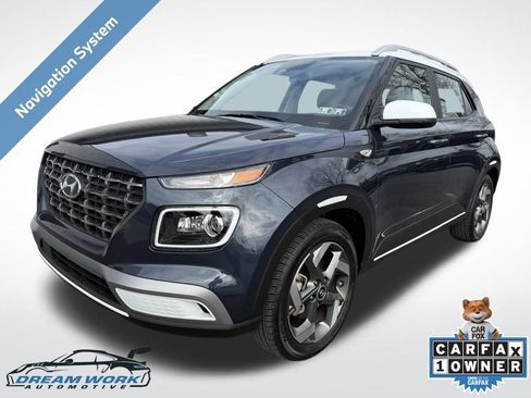 Used 2025 Hyundai Venue Limited image 1
