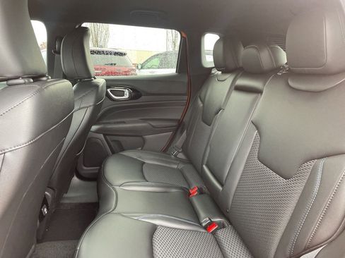 New 2026 Jeep Compass Latitude image 12
