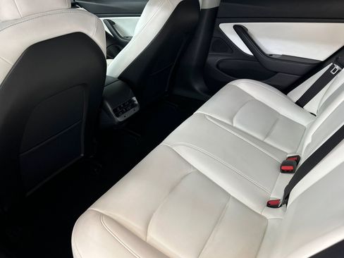 Used 2019 Tesla Model 3 Standard Range Plus image 26