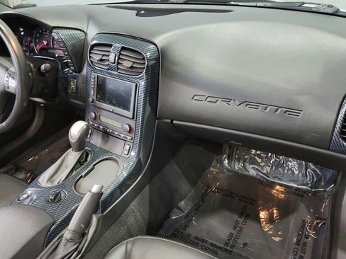 Used 2007 Chevrolet Corvette Convertible w/ Preferred Equipment Group image 19