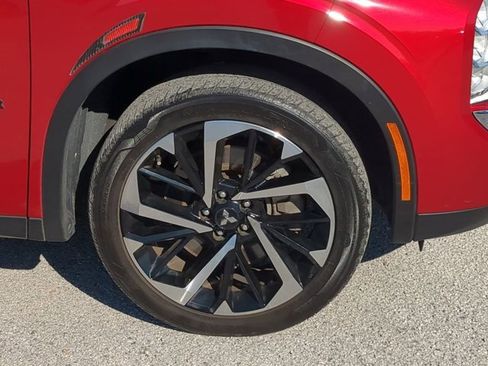 Used 2023 Mitsubishi Outlander SE image 11