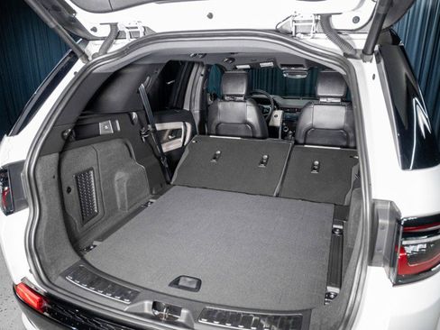 Used 2023 Land Rover Discovery Sport S R-Dynamic AWD/4WD image 8