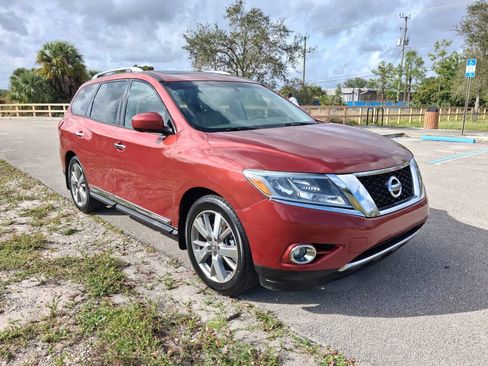Used 2015 Nissan Pathfinder Platinum image 4