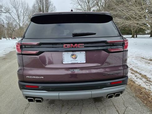 Used 2025 GMC Acadia Elevation image 4