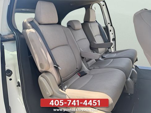 Used 2019 Honda Odyssey EX image 26