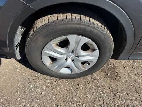 Used 2015 Toyota RAV4 LE FWD image 10