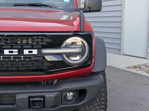 Used 2023 Ford Bronco Wildtrak image 10